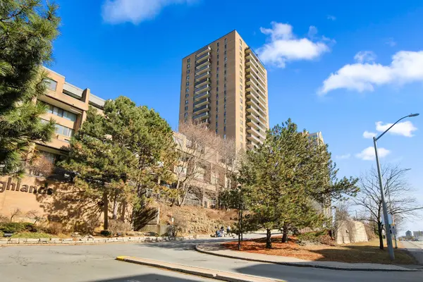 515 St Laurent BLVD #2012, Manor Park - Cardinal Glen And Area, ON K1L 3X5