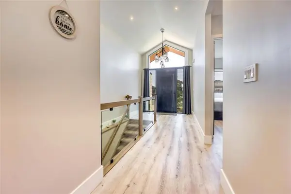 616 Mead CT, Sarnia, ON N7W 0B5