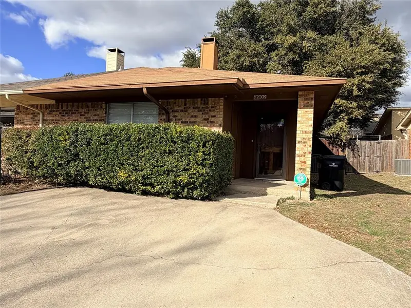 8902 Marilyn Drive, Frisco, TX 75033