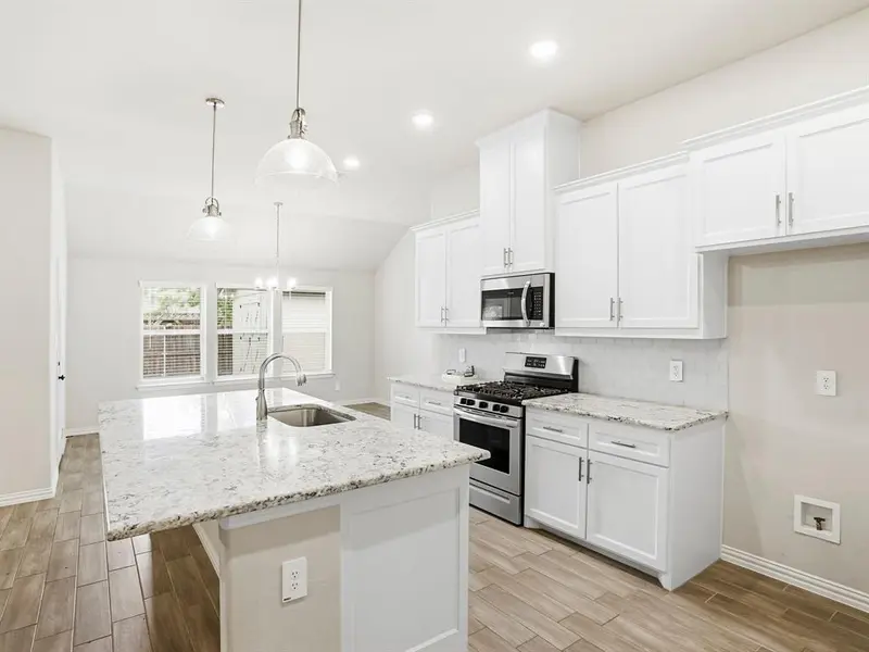 640 Mooney Drive, Saginaw, TX 76179