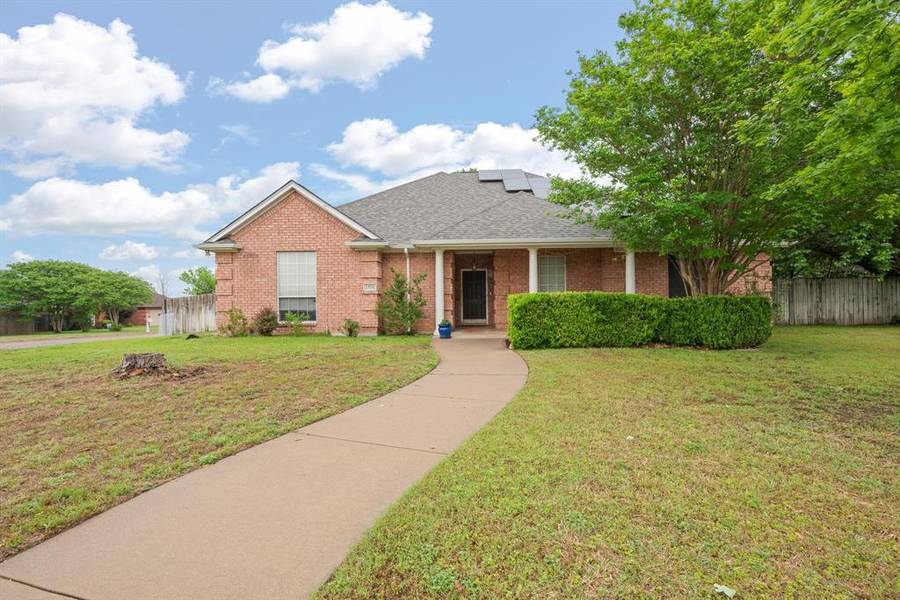 1501 Chaucer Drive, Cleburne, TX 76033