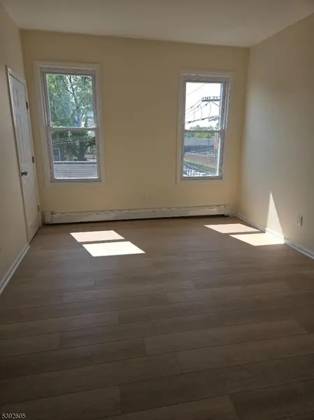 372 Bergen St, Newark City, NJ 07103