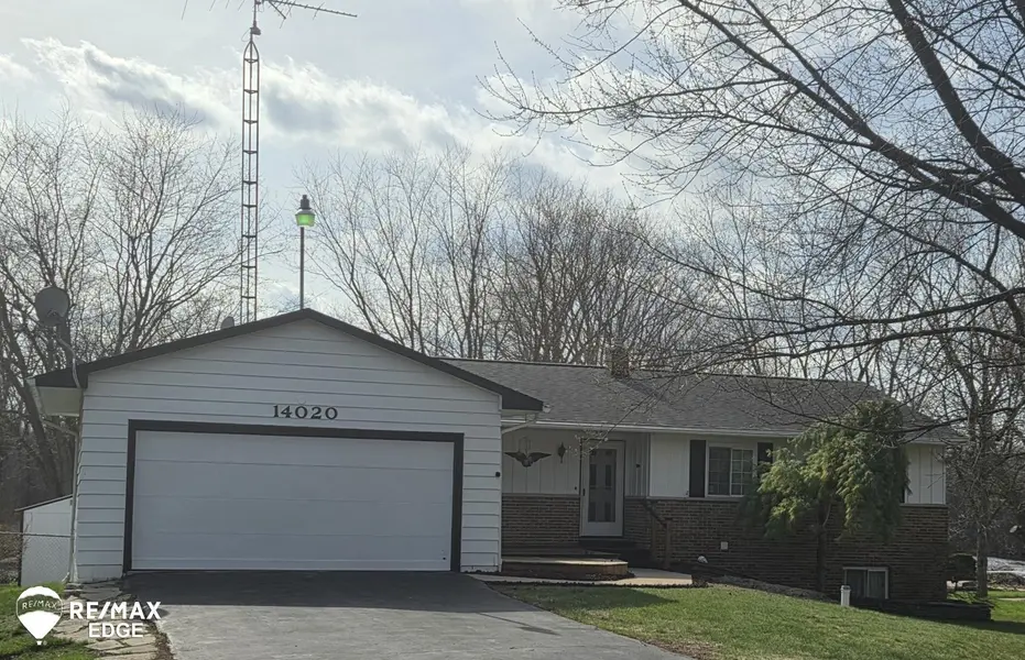 14020 North RD, Fenton Twp, MI 48430