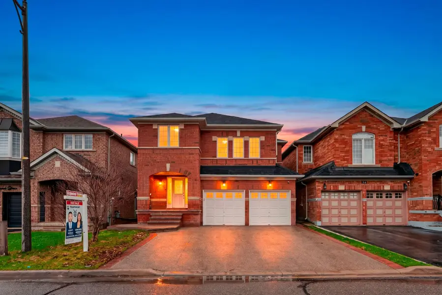 12 Linderwood DR, Brampton, ON L7A 1R7