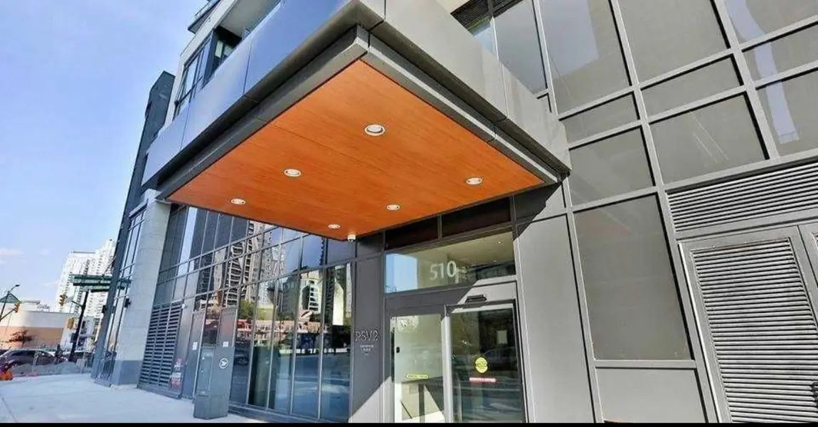 510 Curran PL #2406, Mississauga, ON L5B 0J8