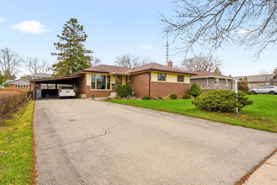 384 Appleby Line, Burlington, ON L7L 2X8