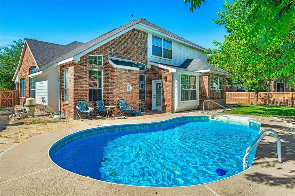 4201 S Iron Lane, Mansfield, TX 76063