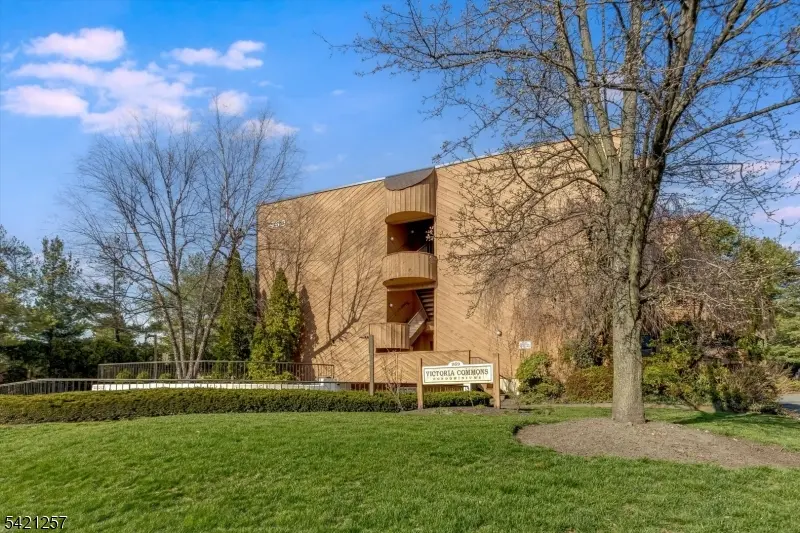 971 Bloomfield Ave #A-12, Glen Ridge Boro Twp., NJ 07028