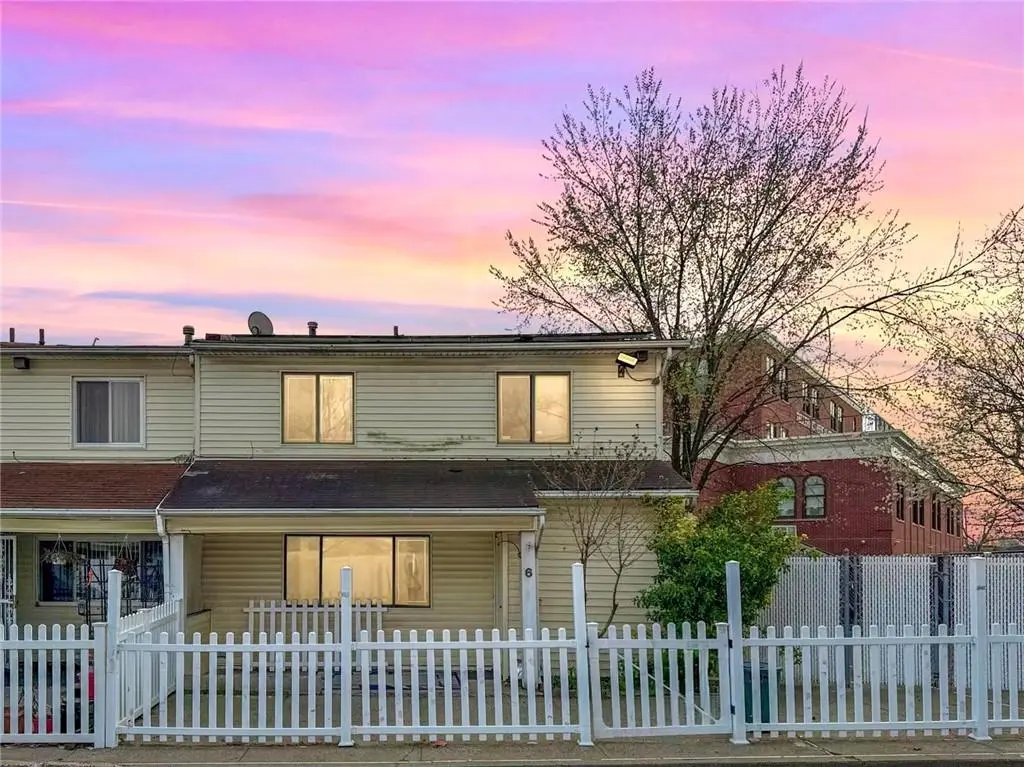 6 Greentree LN, Staten  Island, NY 10314