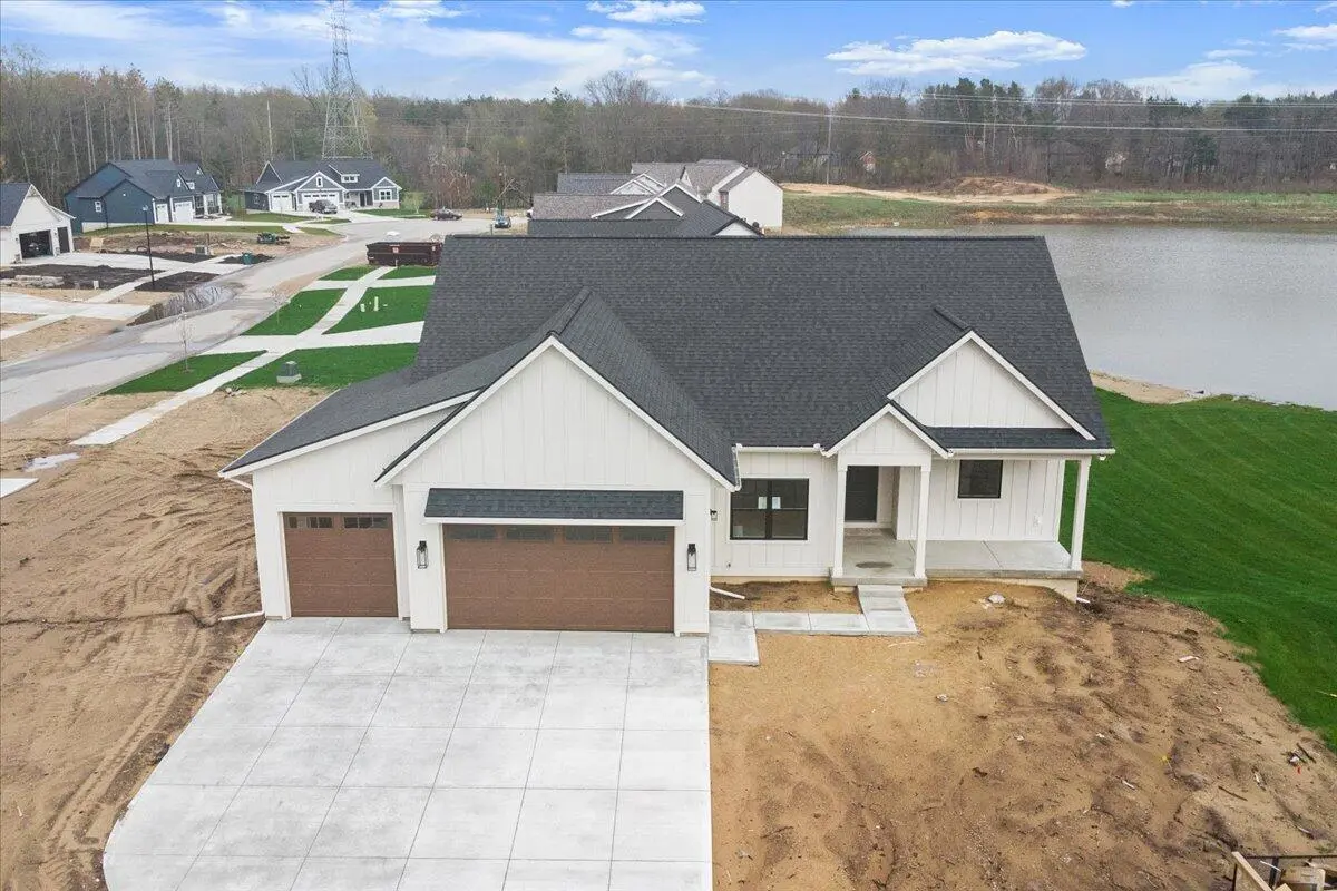 4736 Lexem DR, Georgetown Twp, MI 49426