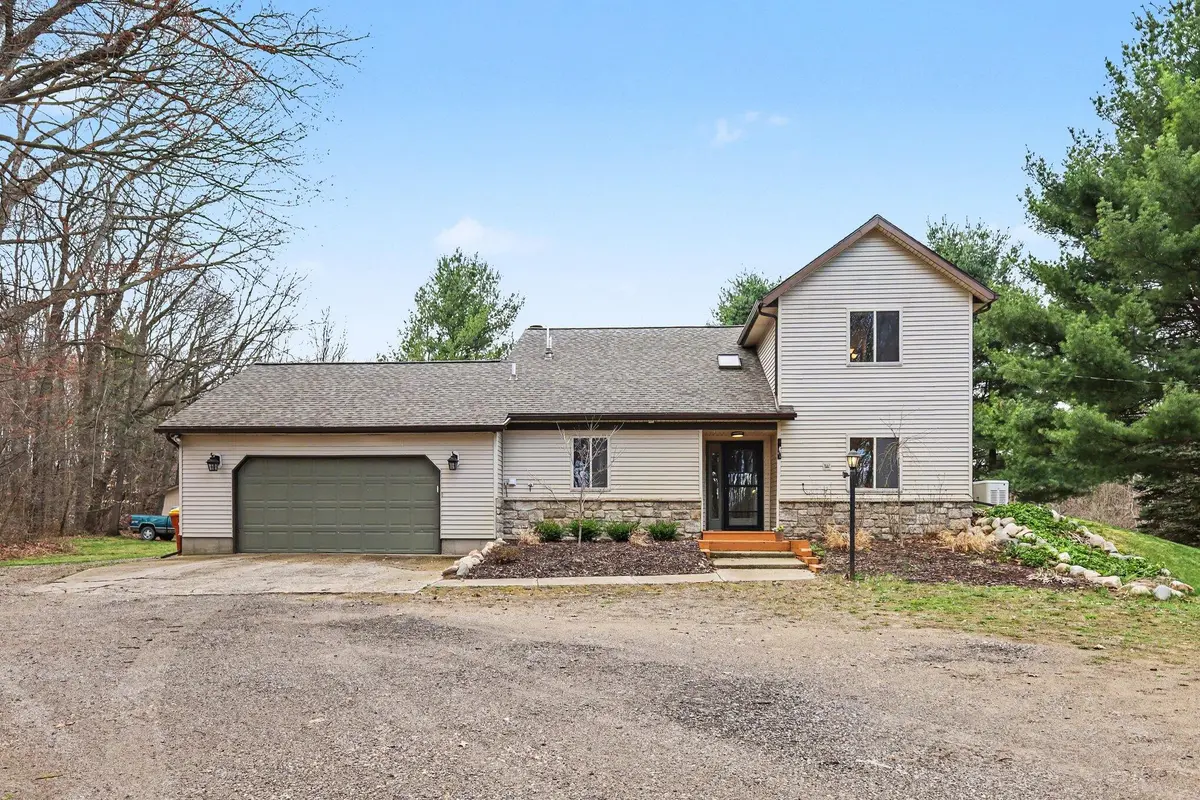 11180 Hart ST NE, Oakfield Twp, MI 48838