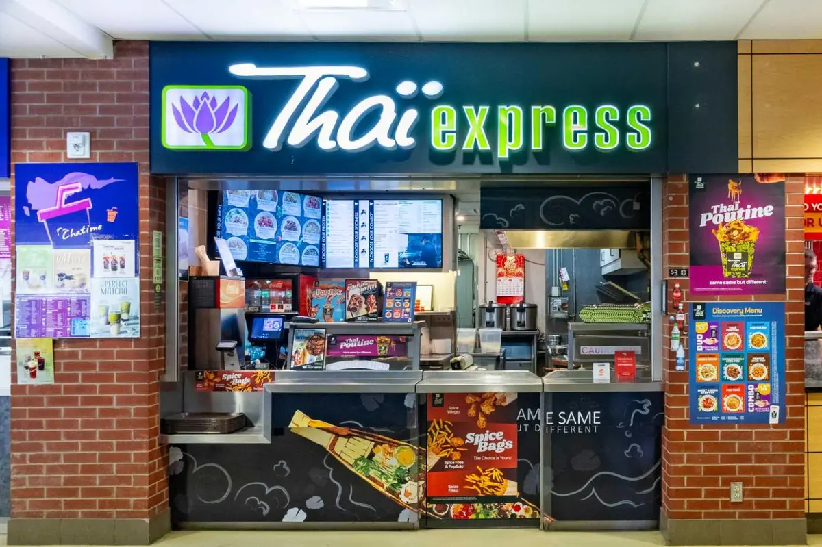 4825 Mount Royal Gate SW ##Z-118, Calgary, AB T3E 6K6