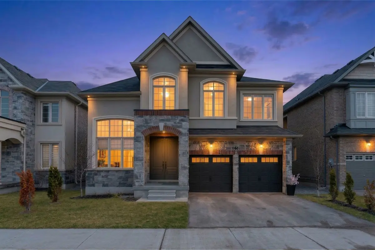 61 Strathgreen LN, Georgina, ON L4P 0J3