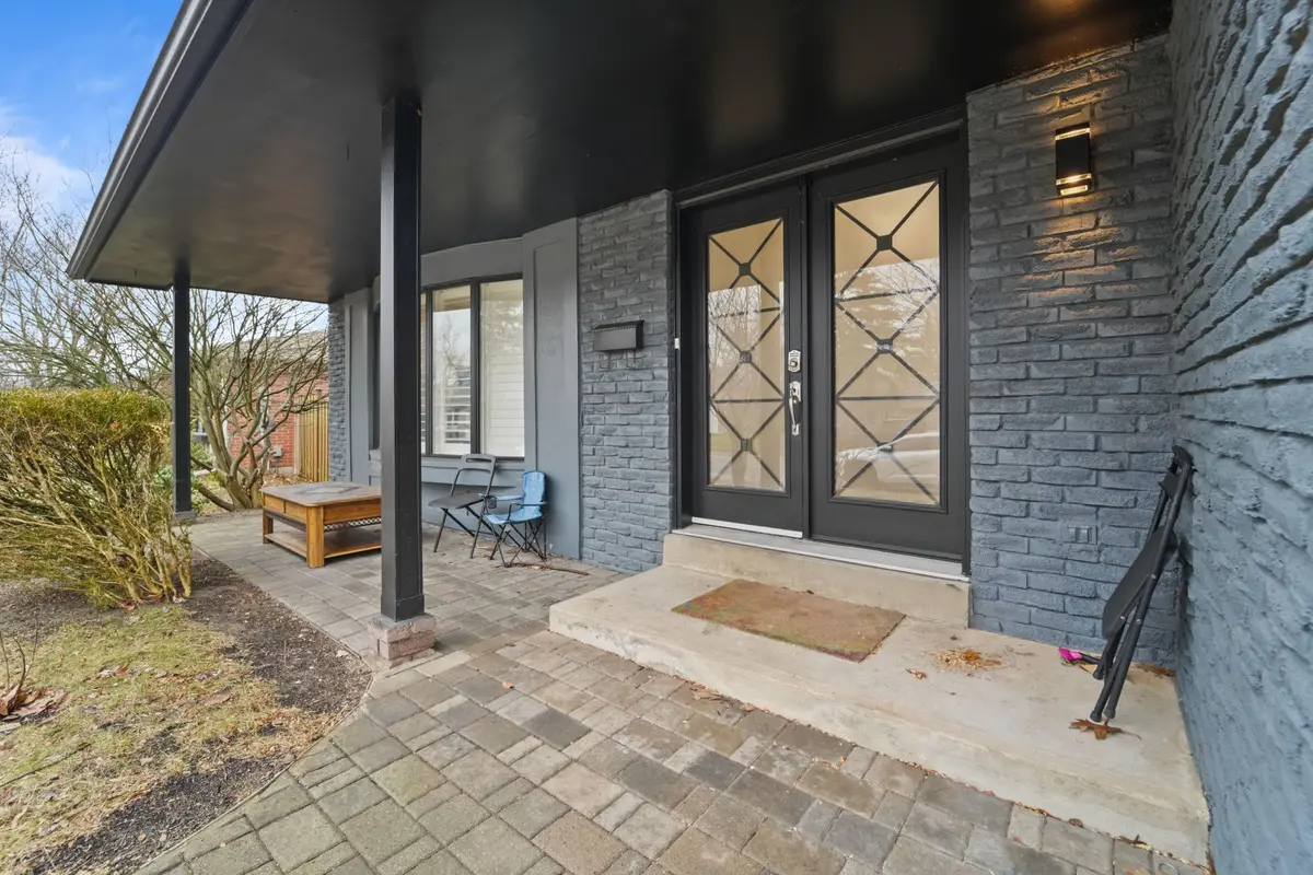 2290 Devon RD, Oakville, ON L6J 5R4