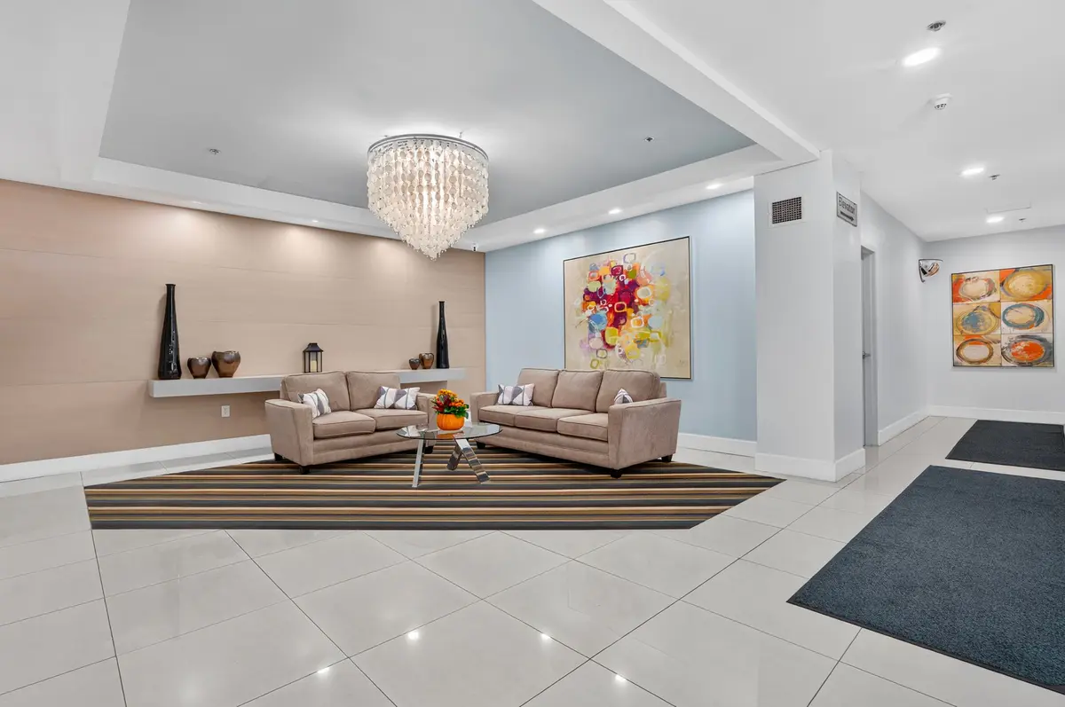 170 Water ST N #601, Cambridge, ON N1R 3B6