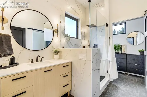 284 Crystal Park RD, Manitou Springs, CO 80829