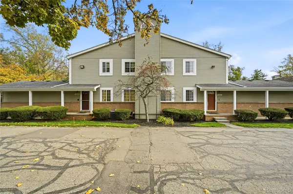 2084 Woodrow Wilson BLVD, West Bloomfield Charter Township, MI 48324