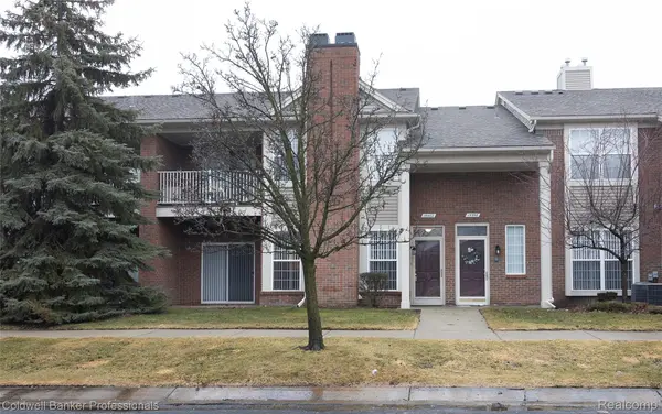 15402 Cornell DR, Clinton Charter Township, MI 48038