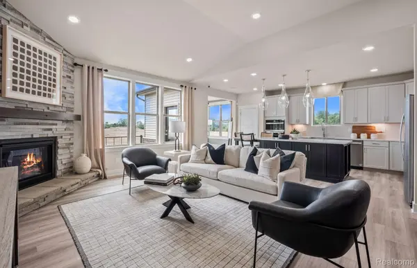 868 KELPIE DR, Pittsfield Charter Township, MI 48108