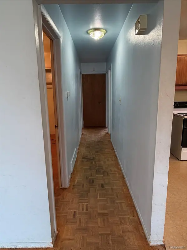 6836 Mansfield ST, Detroit, MI 48228