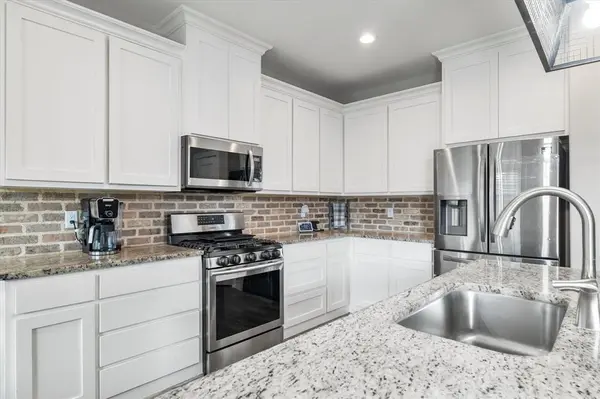 304 Bradley Street, Tioga, TX 76271