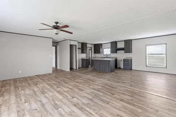 3828 Farm Road 272, Celeste, TX 75423