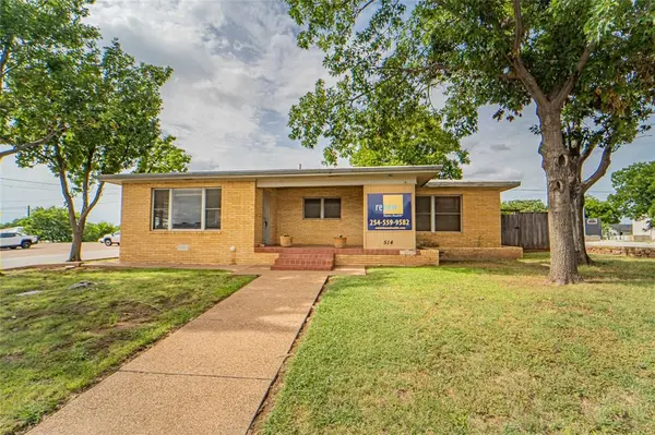 514 W Walker Street,  Breckenridge,  TX 76424