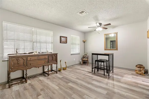 1415 Meadowlark Drive, Hillsboro, TX 76645