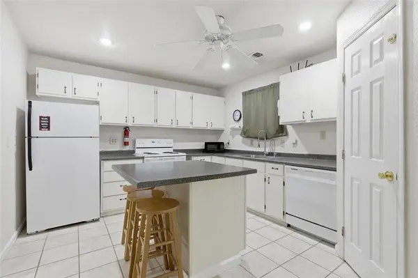 1170 Harmony Circle, Weatherford, TX 76087