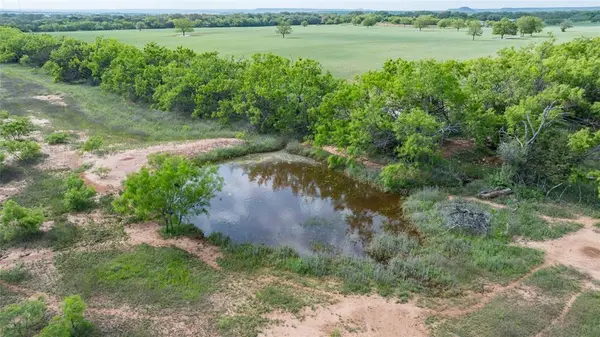 698 County Road 133, Ovalo, TX 79541