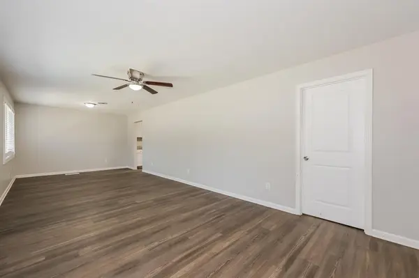 2230 Mack Lane, Dallas, TX 75227