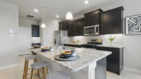 1905 CHEROKEE Lane, Cleburne, TX 76033