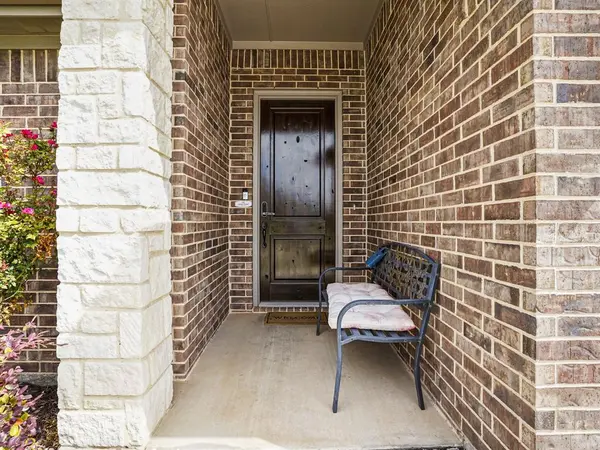 640 Mooney Drive, Saginaw, TX 76179