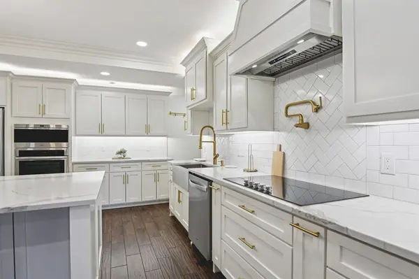 720 Calumet Avenue, Cockrell Hill, TX 75211