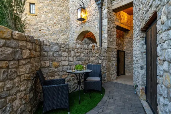 67 Cortes Drive, Westlake, TX 76262