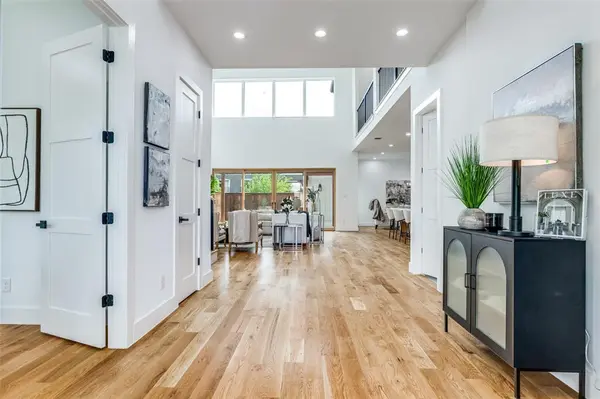 3742 Almazan Drive, Dallas, TX 75220