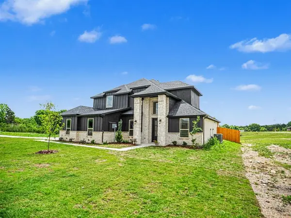 1808 Barrix Court, Desoto, TX 75115