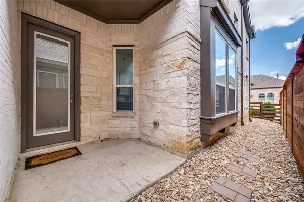 8117 Yellow Brick Pass, Mckinney, TX 75071