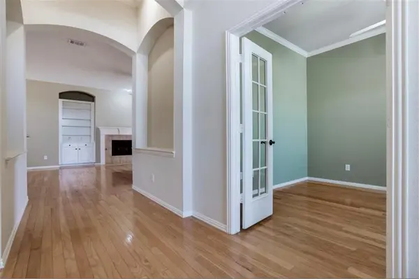 1645 Castle Pines Drive, Frisco, TX 75034