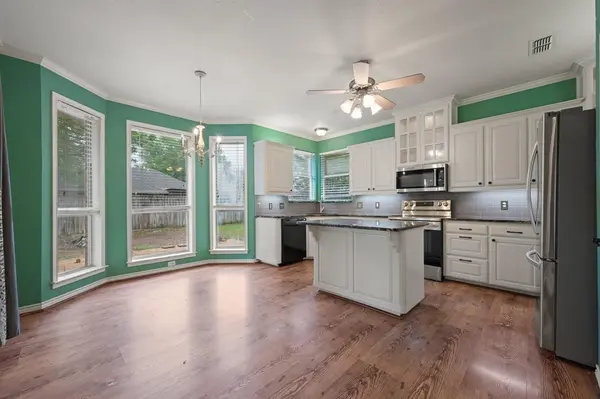 1501 Chaucer Drive, Cleburne, TX 76033