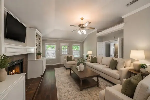 520 Kelley Court, Fort Worth, TX 76120