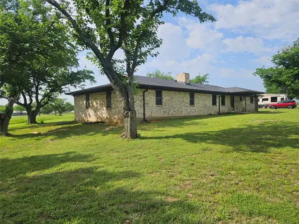 2620 County Road 531, Burleson, TX 76028