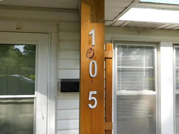 105 NW 2nd, Springhill, LA 71075