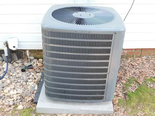 105 NW 2nd, Springhill, LA 71075