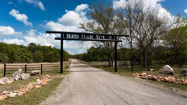 Lot 8 Red Oak Hills Road, Nocona, TX 76255