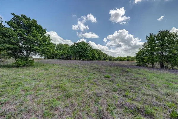 Lot 8 Red Oak Hills Road, Nocona, TX 76255