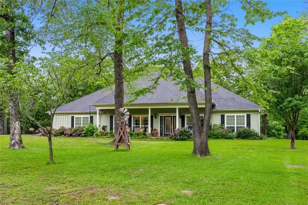 220 Rs County Road 4263, Emory, TX 75440