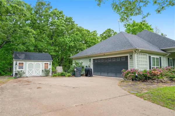 220 Rs County Road 4263, Emory, TX 75440