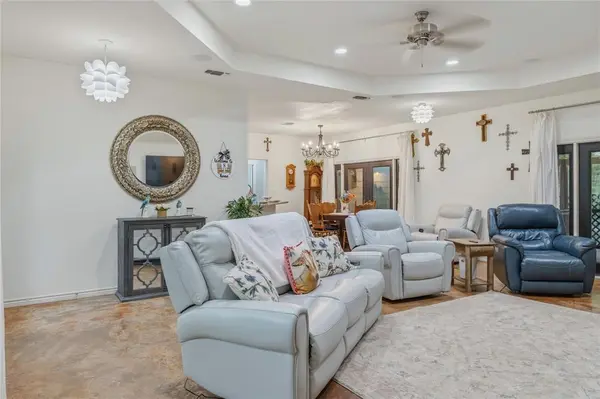 220 Rs County Road 4263, Emory, TX 75440