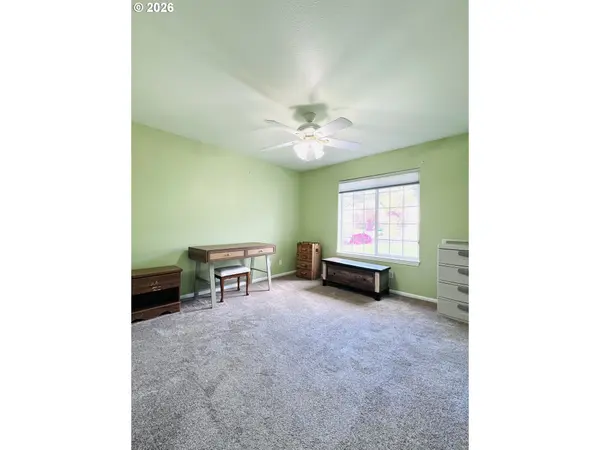 1234 E FOURTH AVE, Sutherlin, OR 97479